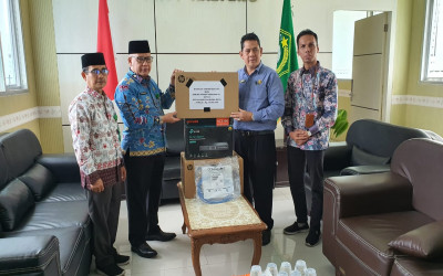 MTs Annur Terima Bantuan Server dan Jaringan Komputer CBT Direktorat KSKK Madrasah Kemenag Pusat Tahun 2021
